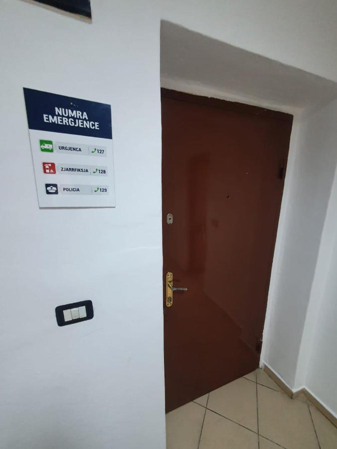 New# Bright Apartment-Tirana City Center エクステリア 写真
